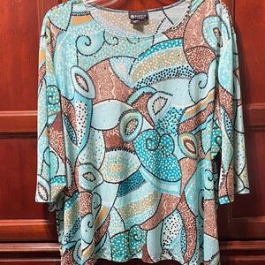Maggie Barnes Women's Blue and Brown Abstract pullover top plus size 4X